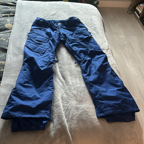 Royal blue Burton snow pants - Picture 3 of 4